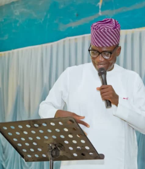 NIGERIA’S DEMOCRACY AT CROSSROADS BY  ASIWAJU ASEYORI AYOWOLE ADEMOYEGUN