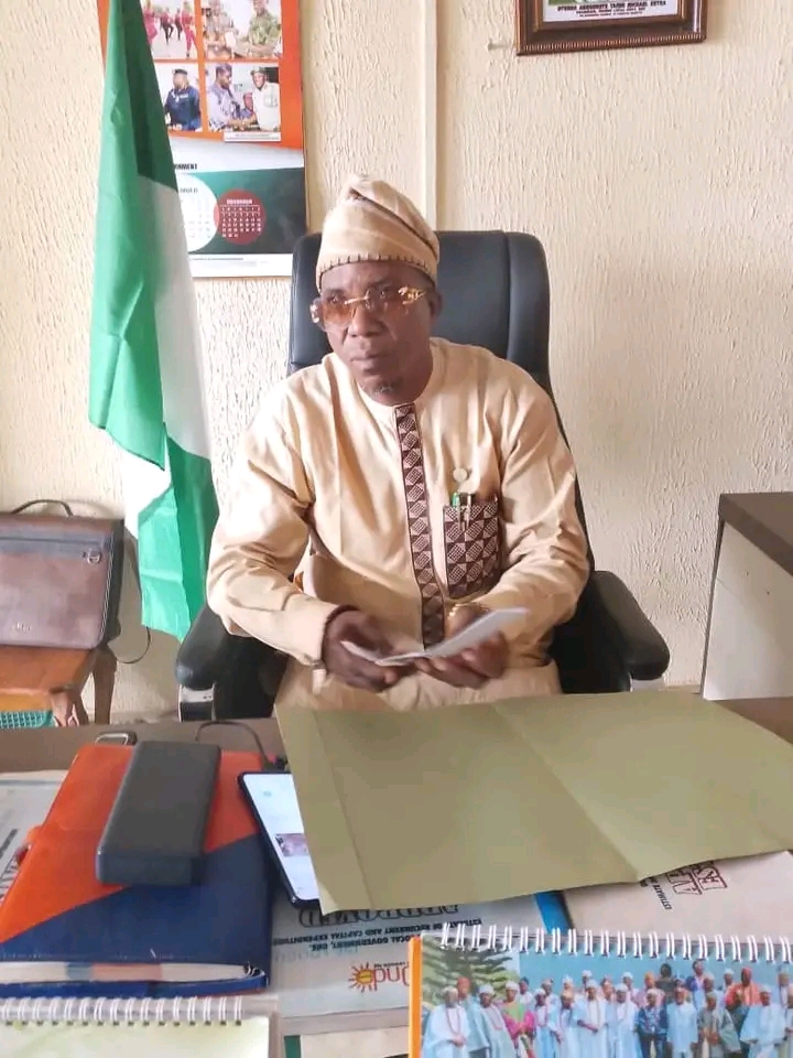 HON. ADEGOROYE SUSPENDS SCAVENGING ACTIVITIES IN ODIGBO LOCAL GOVERNMENT