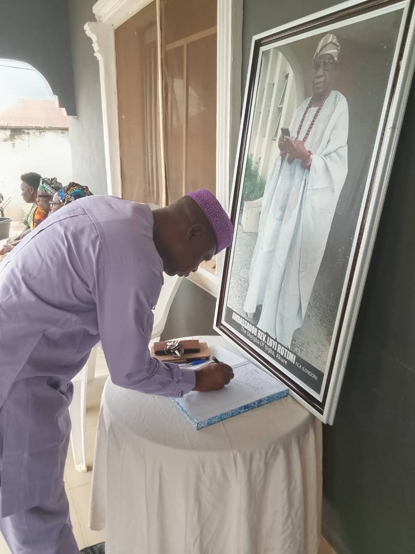 Akure East LCDA Mourns the Passing of Oba Rev. Luyi Rotimi, Olujigba of Ijigba Land