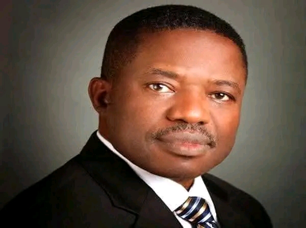 Dr. Sanmi Adebo Extends Condolences to the People of Ipoti Ekiti on the Passing of Navy Captain Olubolade Caleb Omoniyi