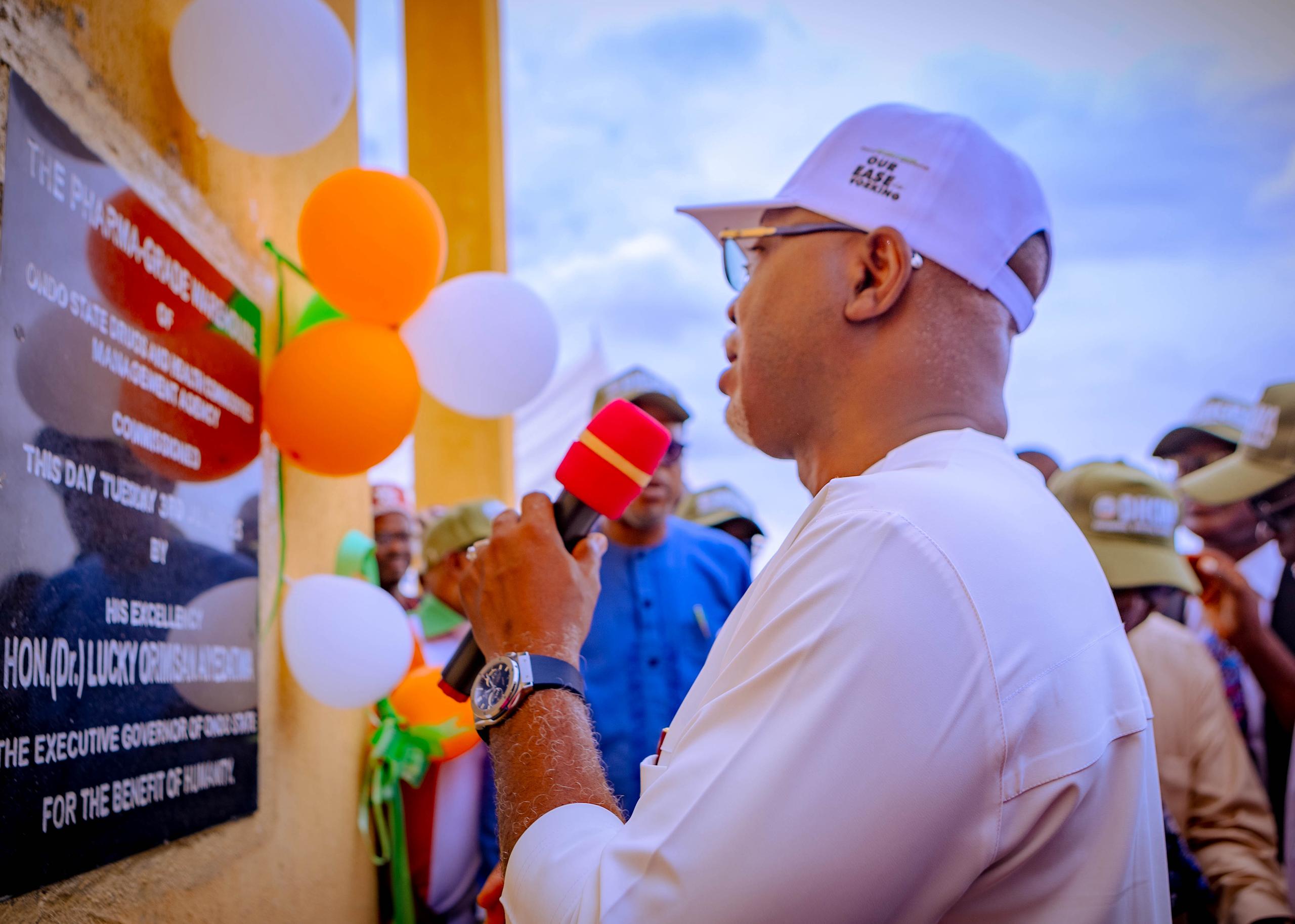 GOV AIYEDATIWA FLAGS OFF DUALIZATION OF AKUNGBA-IKARE ROAD