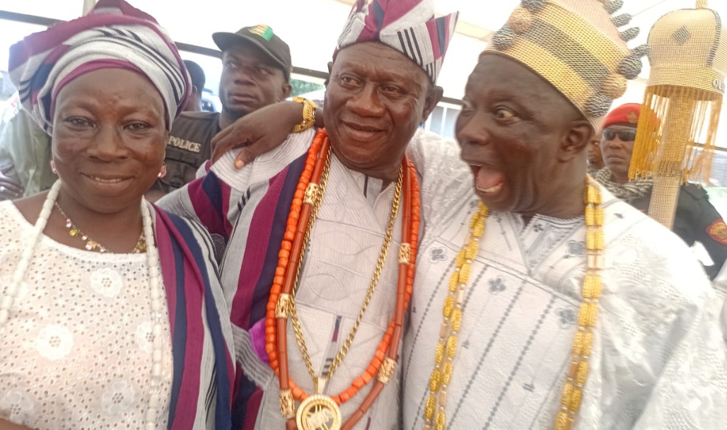 Royal Salute to Honour and Friendship: Alhaji Aforolagba Celebrates Oba Ajoda of Oshogbo