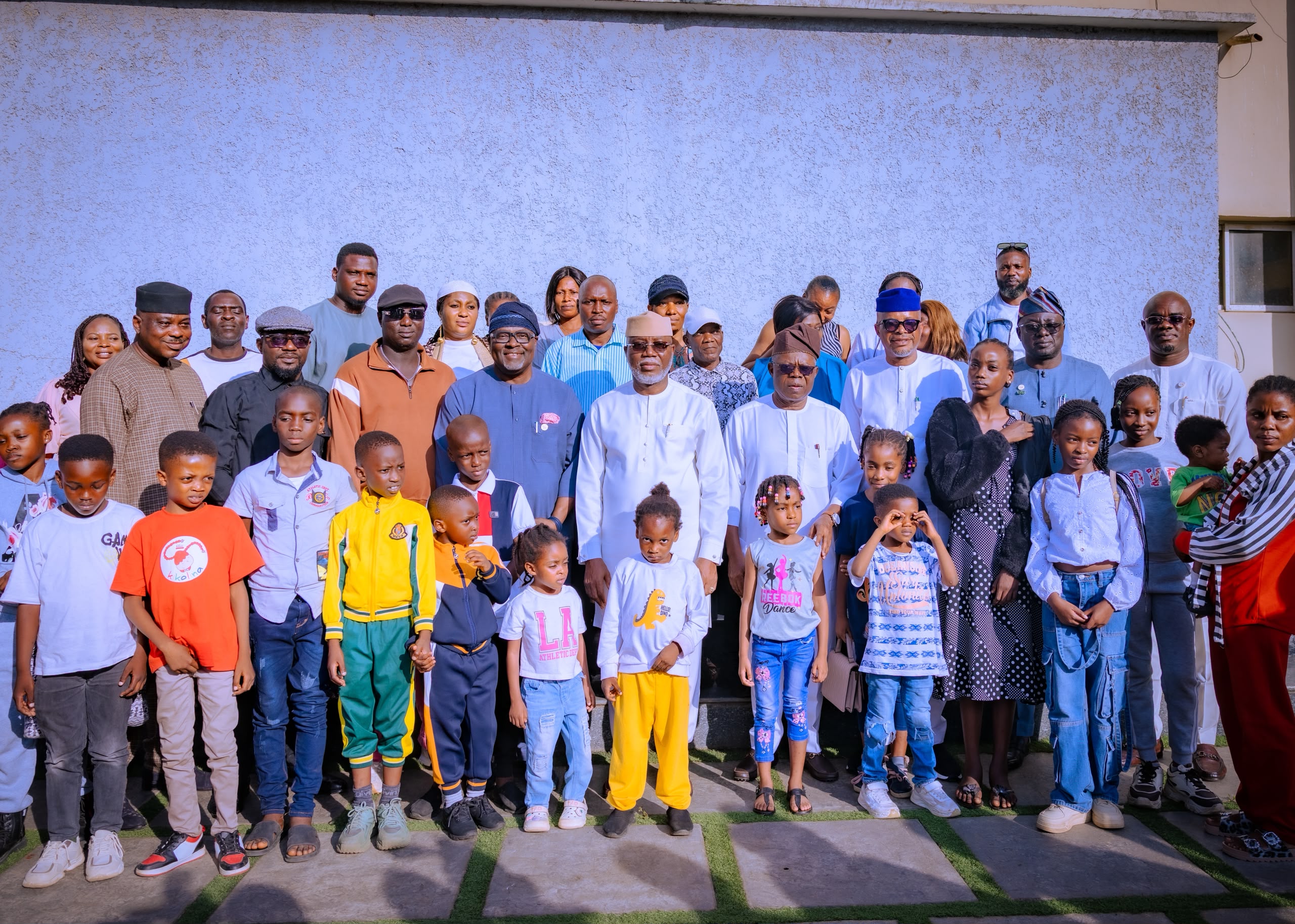 XENOPHOBIA: GOV AIYEDATIWA RECEIVES ONDO’S SOUTH AFRICA RETURNEES